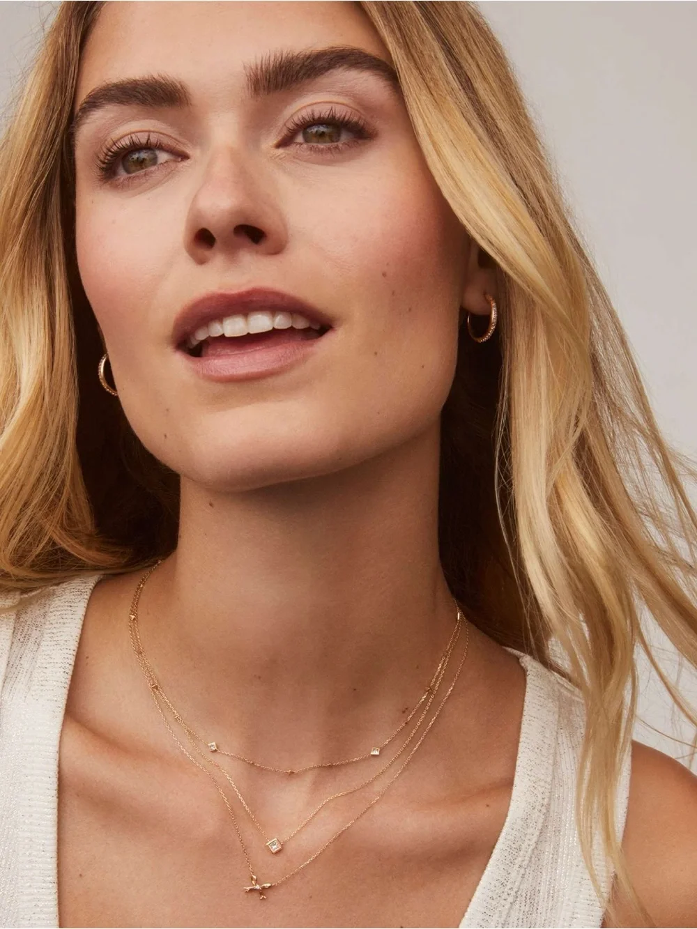 Kendra Scott Tiny Bow Pendant Necklace